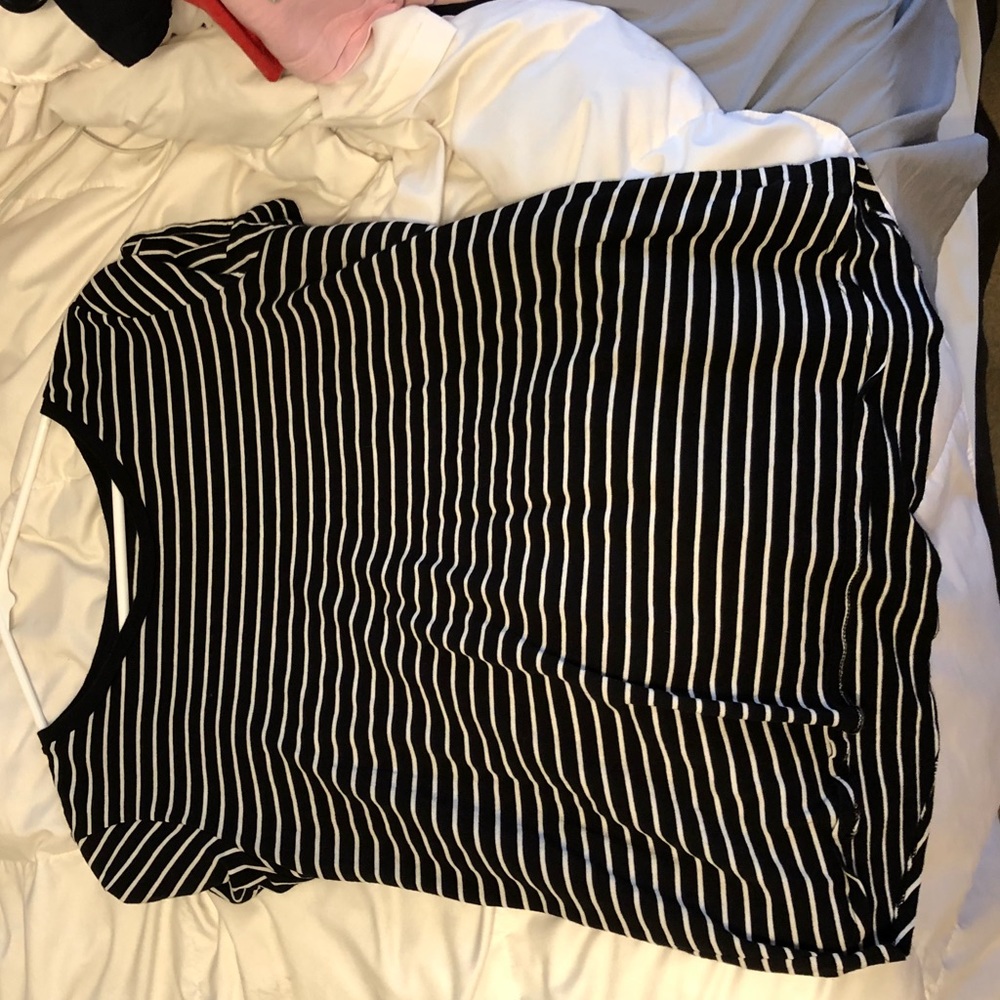 Old navy short sleeve stripped shirt